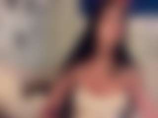 VinaPeiper's Live Sex Cam Show