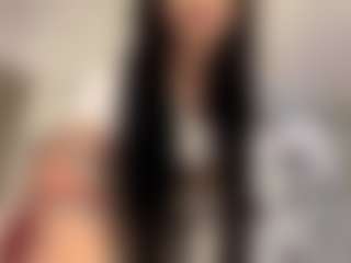 Live-Cam-Show mit VinaPeiper - Flashing auf Camsoda