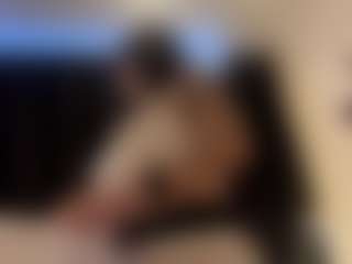 Live cam show with VinaPeiper - New Shaved Pussy on camwithhim.com