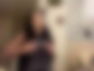 VinaPeiper's Live Sex Cam Show
