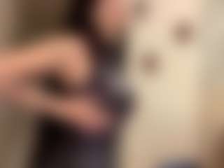 Live cam show with VinaPeiper - New Toys on Camsoda