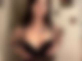 VinaPeiper's Live Sex Cam Show