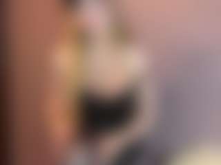 Live cam show with YadiraSpeiser - Blonde Hair HD on Streamer API