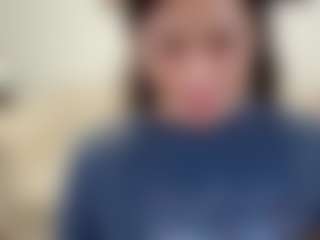 Amelie-Bloom's Live Sex Cam Show
