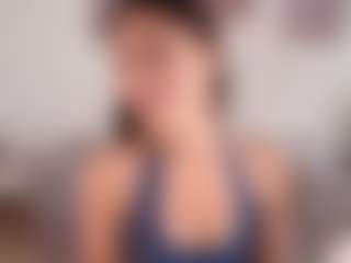 Amelie-Bloom's Live Sex Cam Show