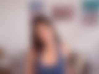 Amelie-Bloom's Live Sex Cam Show