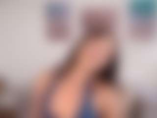 Amelie-Bloom's Live Sex Cam Show