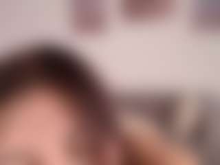 Amelie-Bloom's Live Sex Cam Show