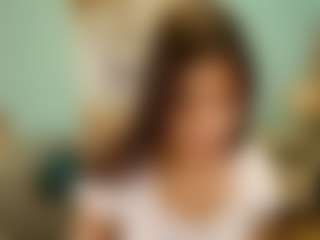 Live cam show with Amelie-Bloom - Brown Eyes on Fling VIP Chat