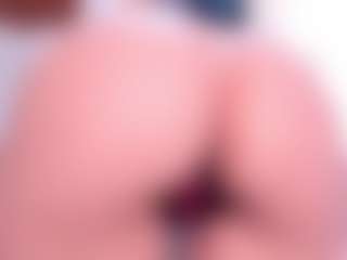 elaiah's Live Sex Cam Show