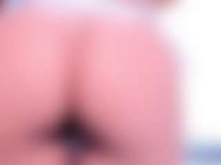elaiah's Live Sex Cam Show
