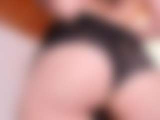 elaiah's Live Sex Cam Show