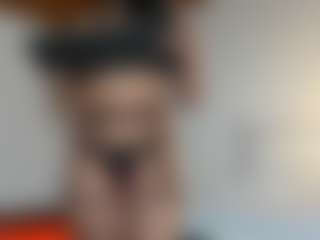 elaiah's Live Sex Cam Show