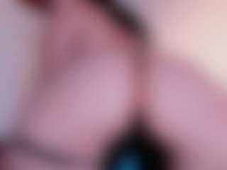 elaiah's Live Sex Cam Show