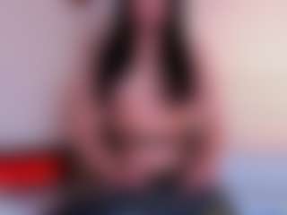 elaiah's Live Sex Cam Show