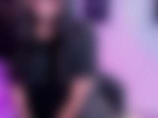elaiah's Live Sex Cam Show