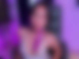 elaiah's Live Sex Cam Show