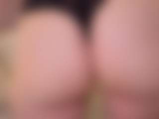 elaiah's Live Sex Cam Show