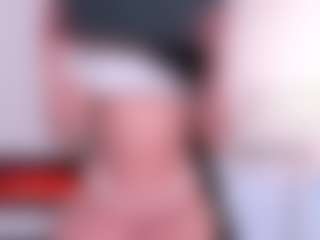 Live cam show with elaiah - Skinny on slutload
