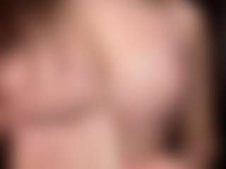 Live cam show with Kate - Strip on live.xbliss.ai