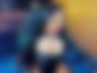 Live cam show with AlejandraJenner - Brown Eyes on Mixed Magazine Live