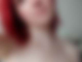 Live cam show with CecilKonieczko - Striptease Granny on Camsoda