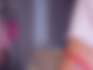Live cam show with Lil-Lolly - Foot Fetish Brown Hair on Gym Cam Girls
