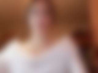 Live cam show with RashidaEverheart - Bedroom on https://playwithruby.com