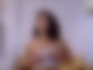 Live cam show with Aleksa - Teen (18+) on CamwithHer