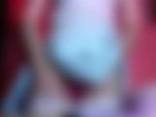 Live cam show with Flora - Outside on LiveSexCams6