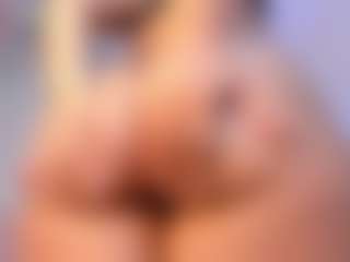 alliemiss's Live Sex Cam Show