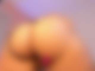 alliemiss's Live Sex Cam Show