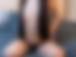 Live cam show with CheriseRajk - Brown Hair Teen (18+) on Big Tits