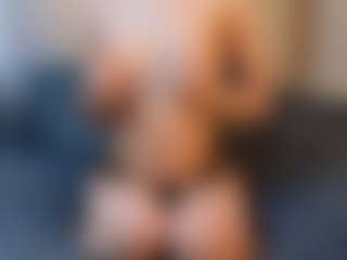 Live cam show with CheriseRajk - Lush Brown Hair on SinfulBabes