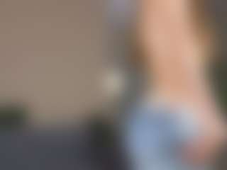 DeloiseHelfert's Live Sex Cam Show