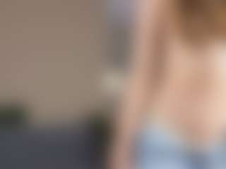 DeloiseHelfert's Live Sex Cam Show