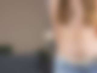 DeloiseHelfert's Live Sex Cam Show