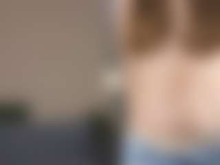 DeloiseHelfert's Live Sex Cam Show