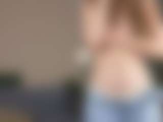 DeloiseHelfert's Live Sex Cam Show