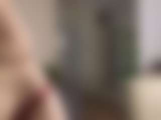 DeloiseHelfert's Live Sex Cam Show