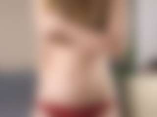 DeloiseHelfert's Live Sex Cam Show