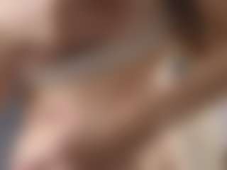 DeloiseHelfert's Live Sex Cam Show