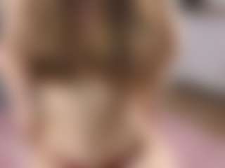 DeloiseHelfert's Live Sex Cam Show