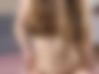 DeloiseHelfert's Live Sex Cam Show