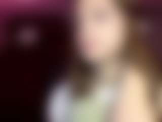 Live cam show with DelsieRuffo - Brown Eyes Brown Hair on Fling VIP Chat