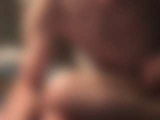 JustDlicious73's Live Sex Cam Show