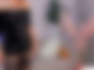 Live cam show with Lola-Vice - Body Massage on Camsoda