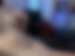 Live cam show with RosyJanee - Normal on https://playwithruby.com