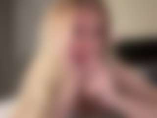 ShantiWoodburn's Live Sex Cam Show