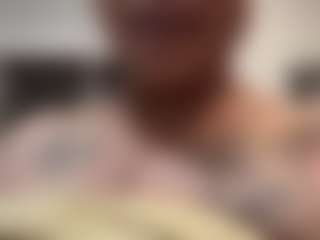 LaylaRed's Live Sex Cam Show